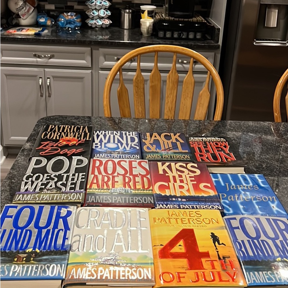 Collection of James Patterson novels and stories in great condition
